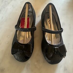 Black sparkle toddler dressy shoes